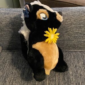 Applause Disney flower skunk